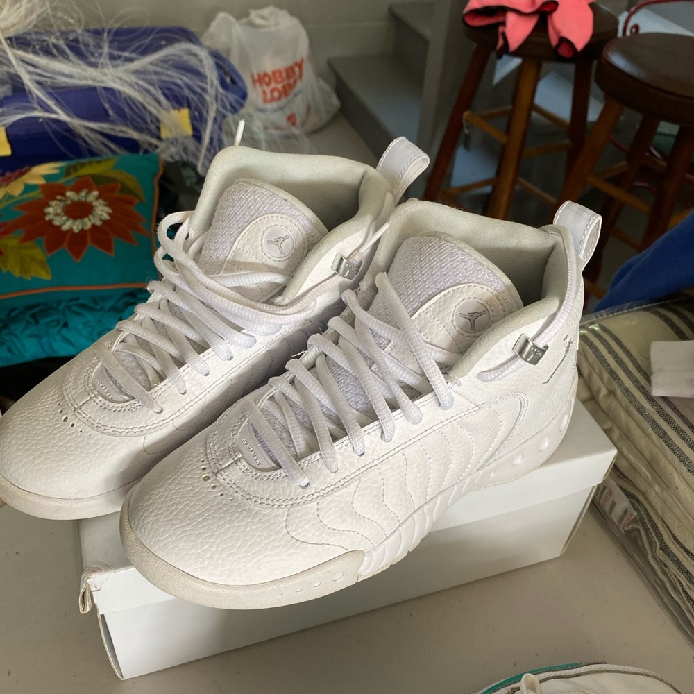 Air Jordan youth size 5